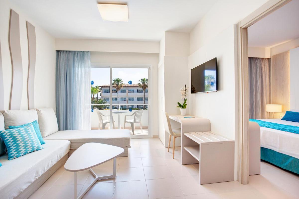 Cama o camas de una habitación en Grupotel Mallorca Mar