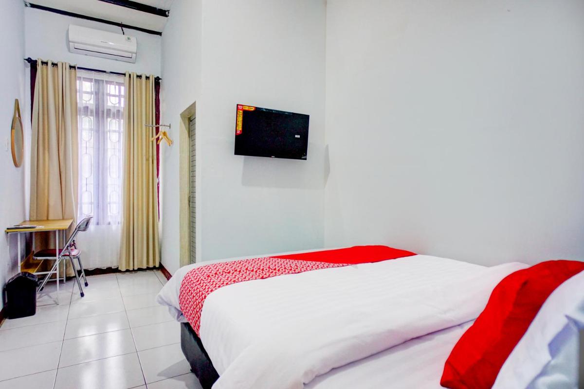 Hotel O Krakatau Near Universitas Muhammadiya Sumatra Utara ( UMSU ) - Housity