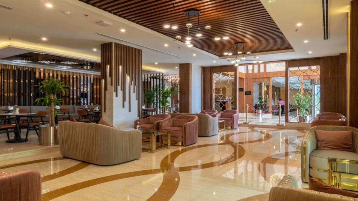 فندق سن داي الزمرد Sunday Emerald Hotel - Housity