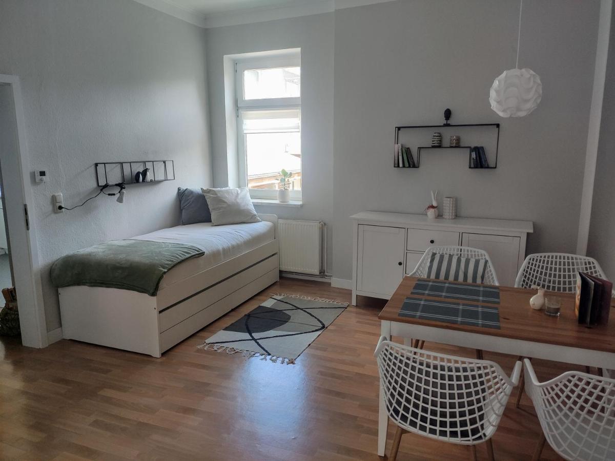 Große, familienfreundliche Ferienwohnung, ruhig im Zentrum von Güstrow - Housity