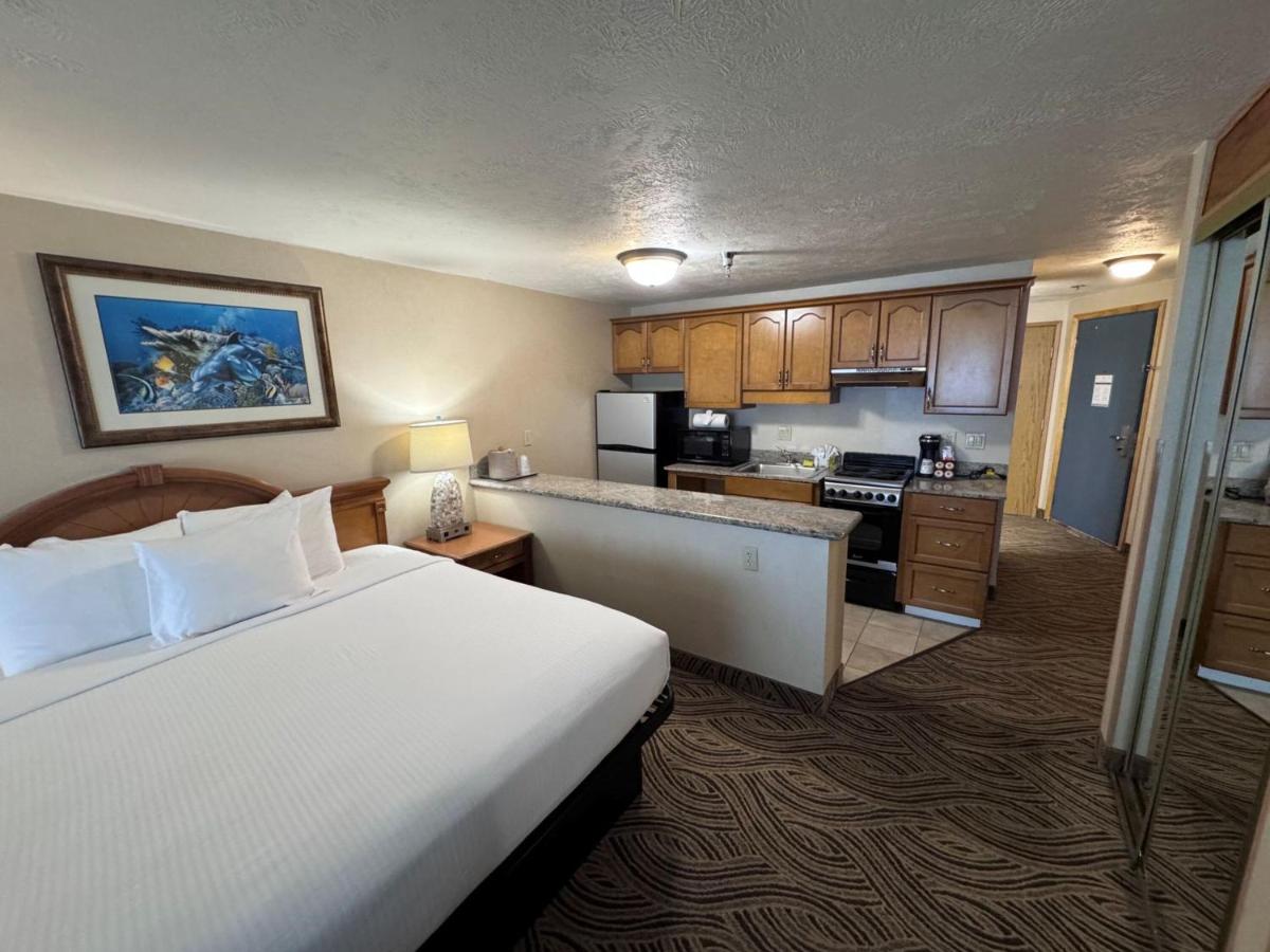Promenade Inn & Suites Oceanfront - Housity