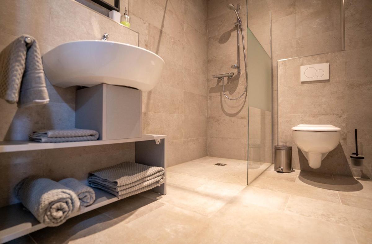 SKR Design - Housity