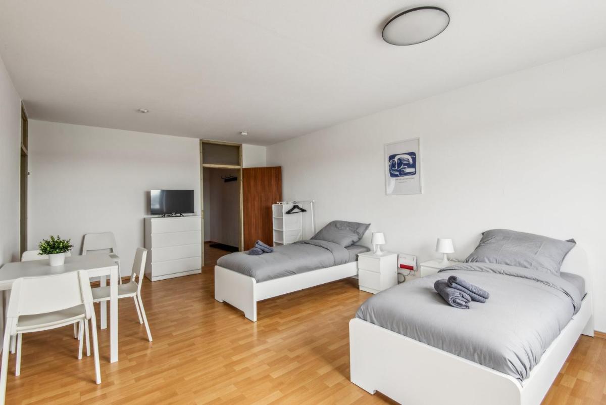 MONTEUR - Unterkunft für bis zu 4 Personen in 65462 Ginsheim-Gustavsburg - GG14 - Housity