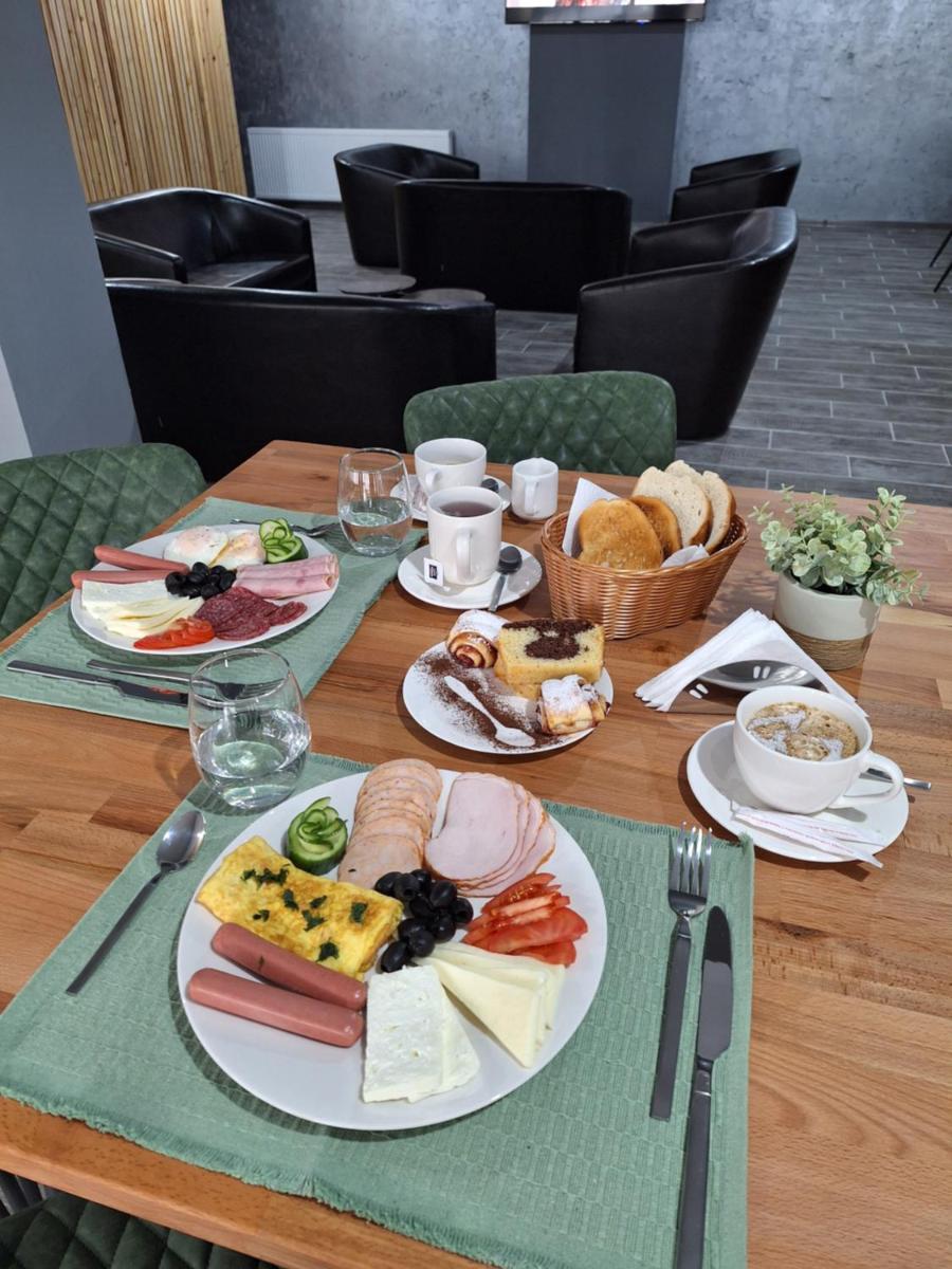 Danifeld Inn - Housity
