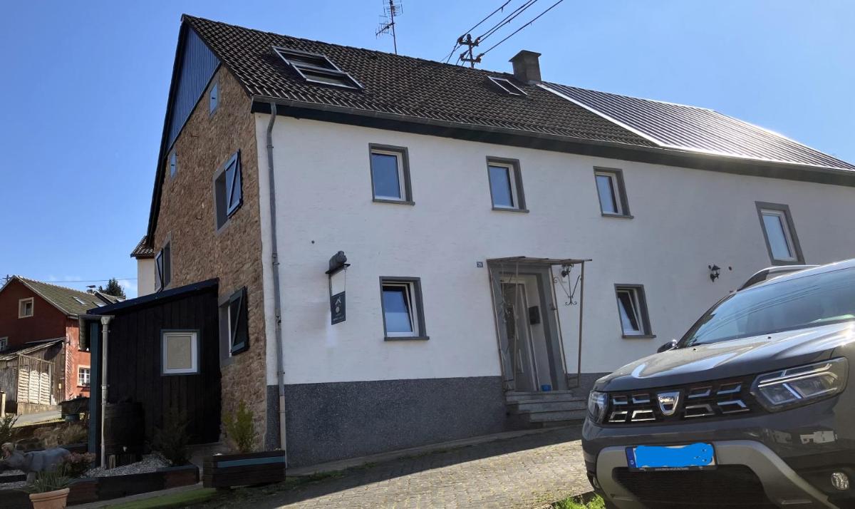 Happy Hippo Haus - Housity