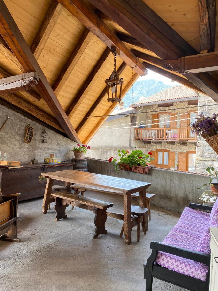 Casa nel centro storico di Borno - Housity