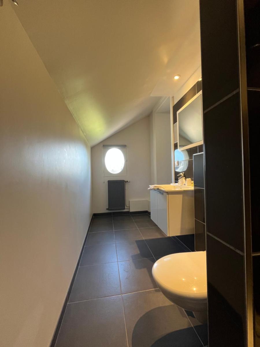Hostellerie Le Griffon - Housity