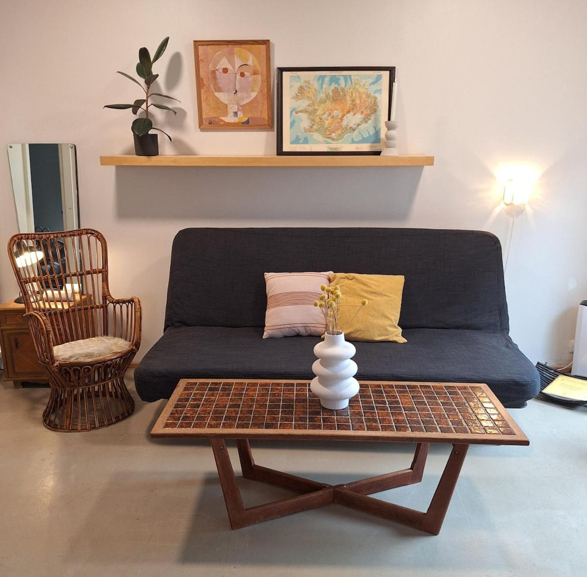 Central Reykjavík - Garden Cottage - Housity