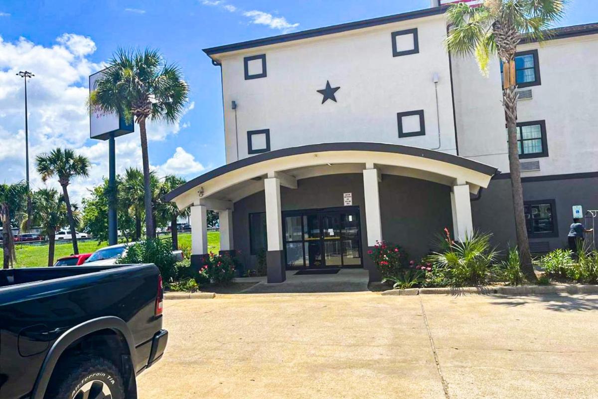 OYO Townhouse Beaumont Medical Center Area I-10 - Housity
