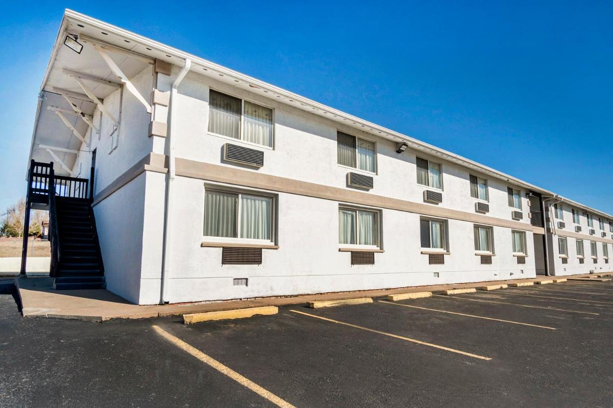 Travelodge By Wyndham Dodge City KS - Housity