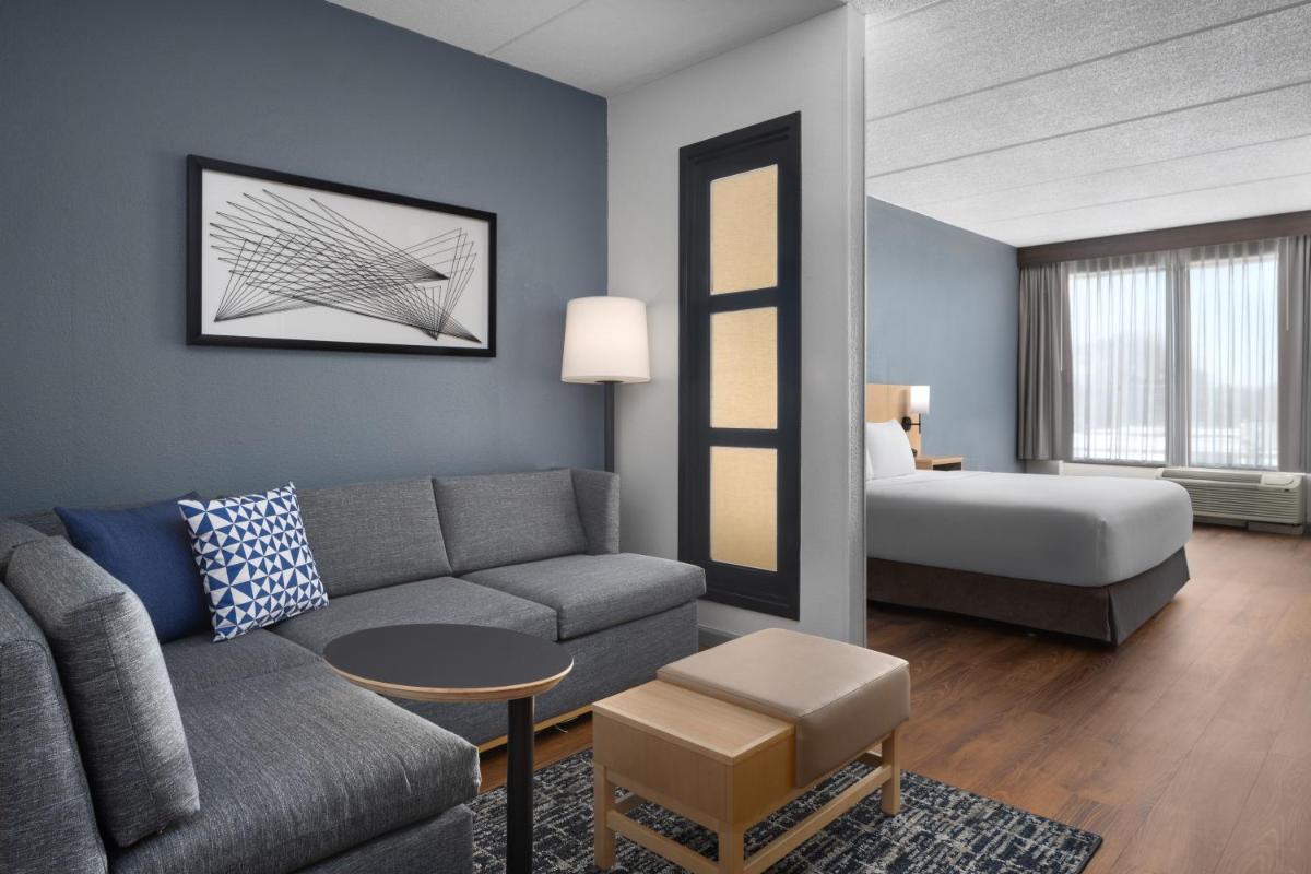 Hyatt Place Atlanta Airport North - Housity