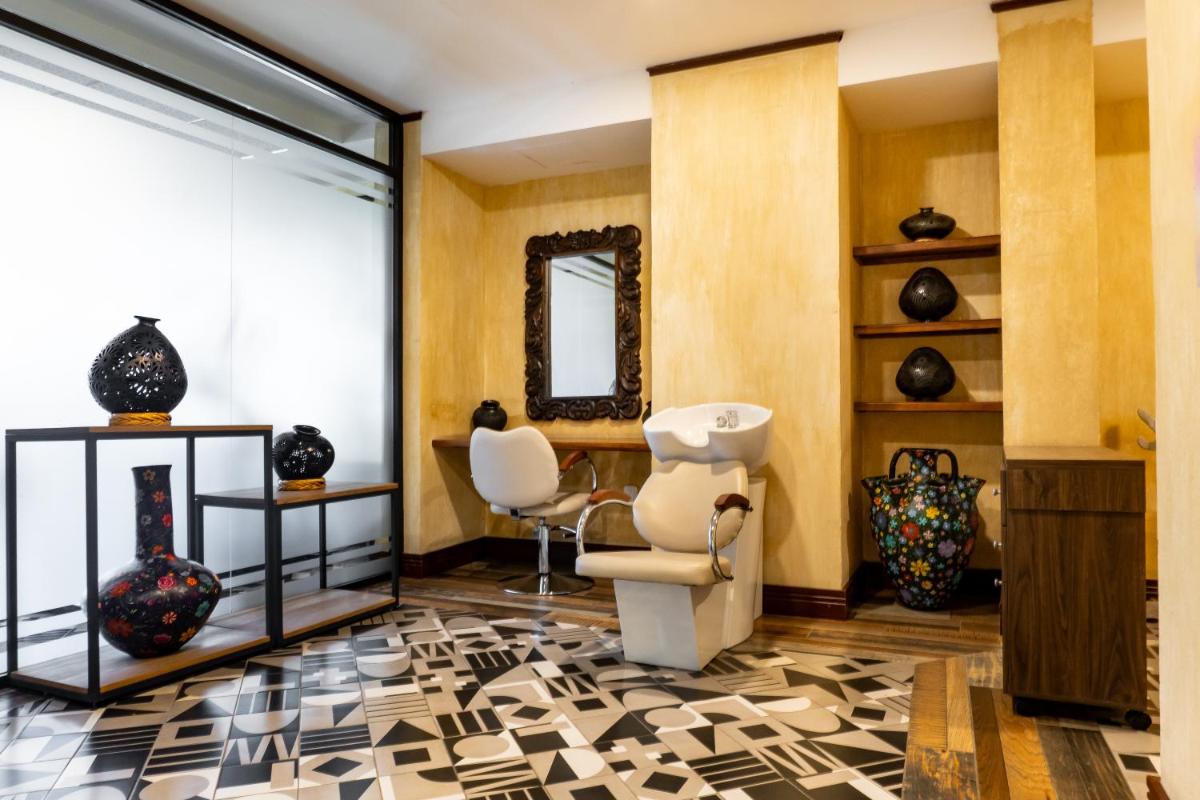 Casa de Adobe Gallery & Luxury Boutique - Housity