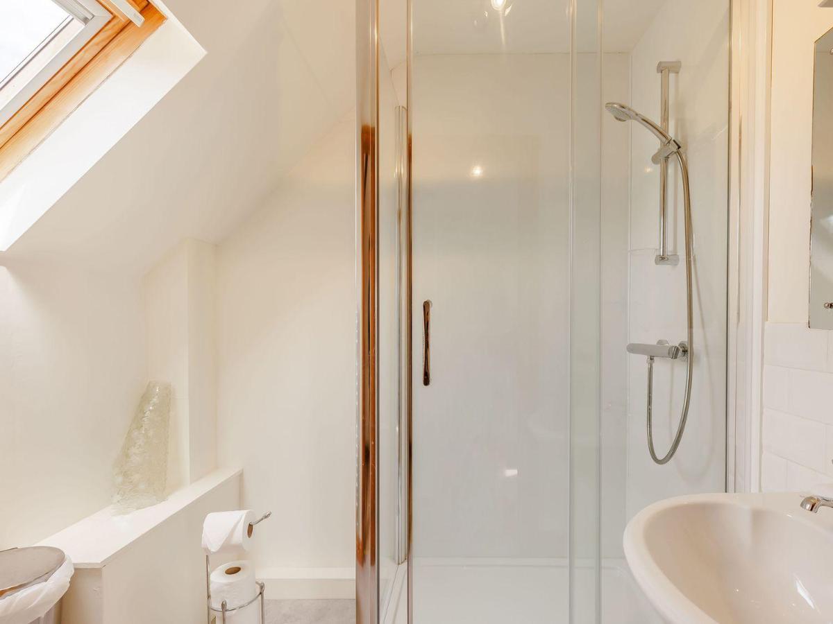 Robin's Nest - Housity