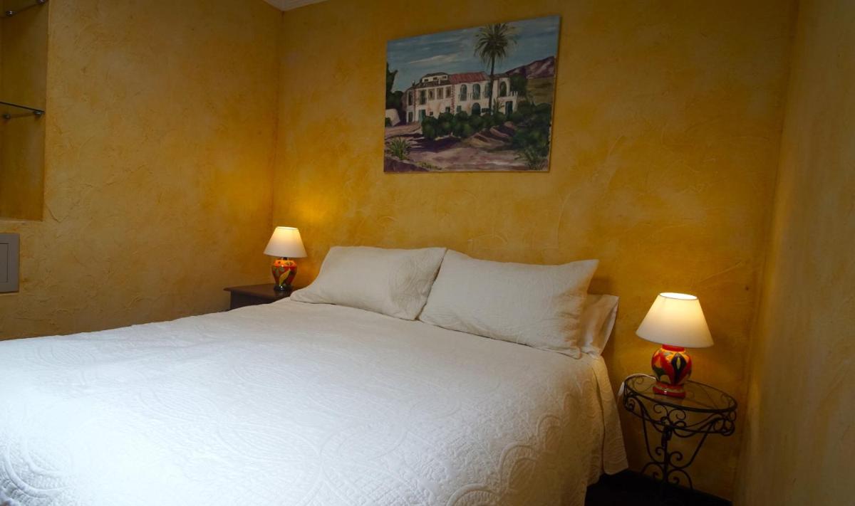 Hotel Tikar - Housity