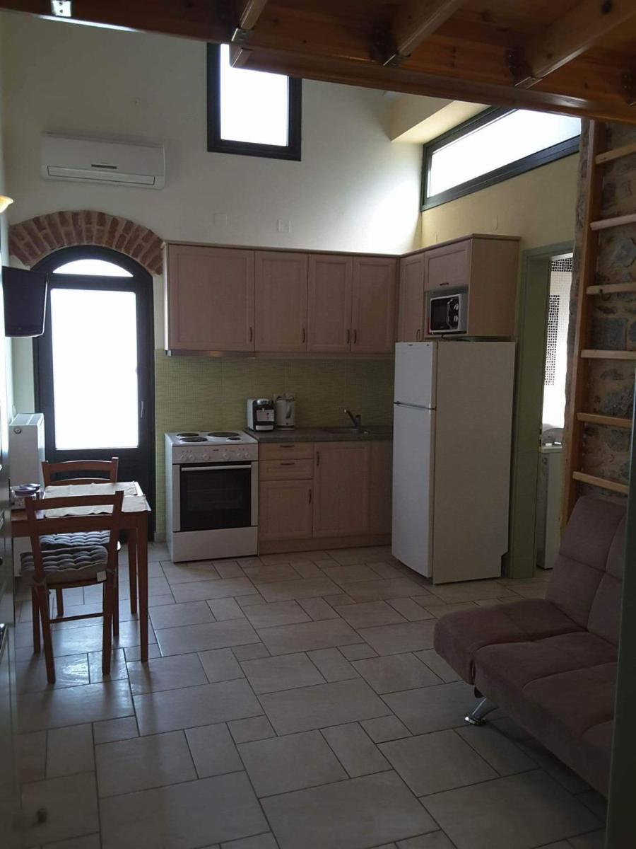 Frourio Apartments - Housity