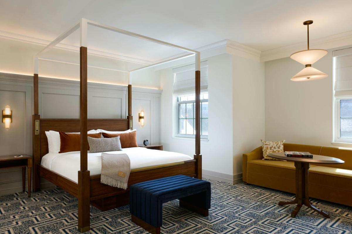 The Dearborn Inn, A Marriott Hotel - Housity