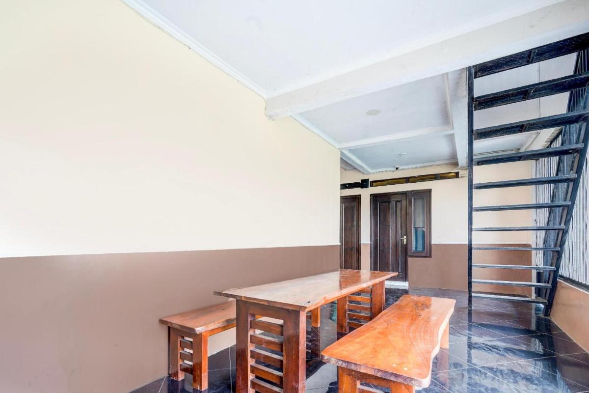 Hotel O Slawi Near Alun- Alu Slawi Formerly Boarding Inn - Housity