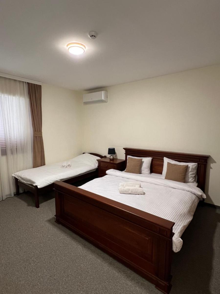 Motel Zeta Lux - Housity