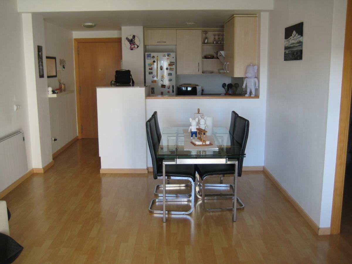 Luminoso apartamento con piscina - Housity