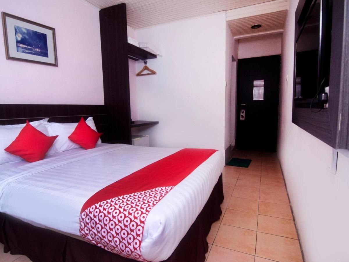 OYO 991 Mayfair Hotel - Housity