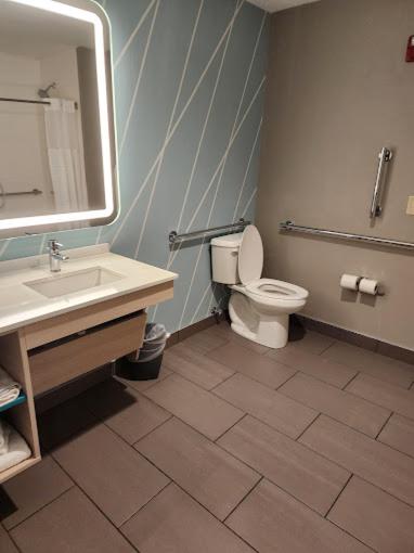 avid hotel Fayetteville West - Housity