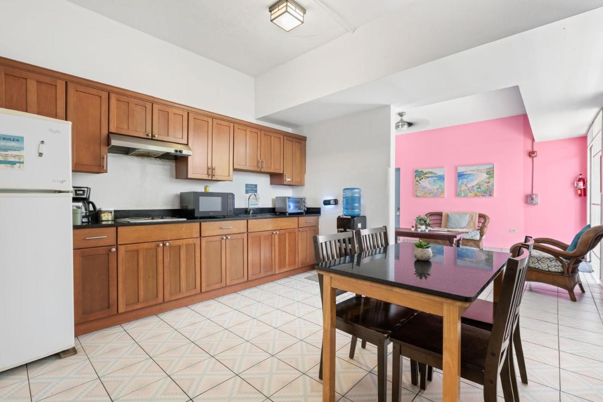 Borinquen Beach Inn - Housity