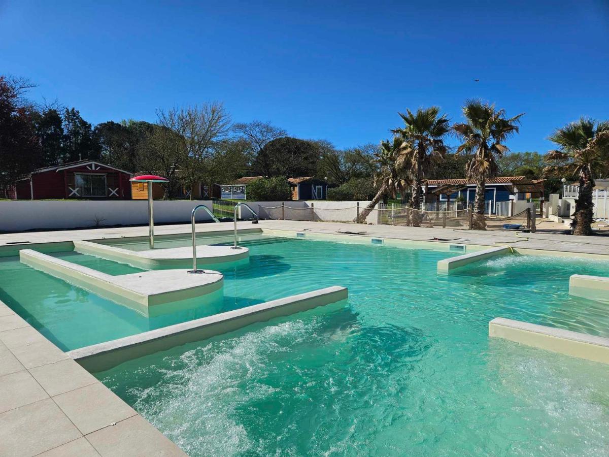 Camping Ushuaïa Village Les Chalets de Moulière - Housity