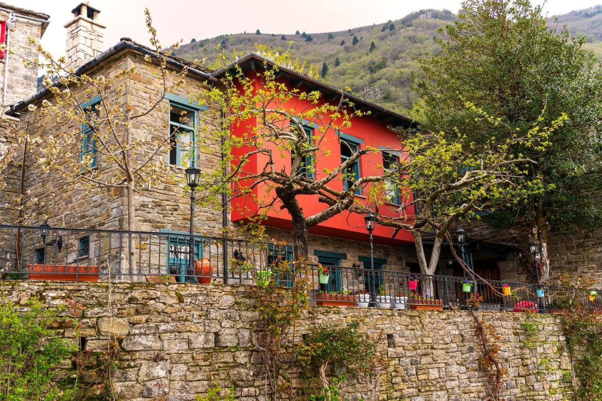 Shamrock Elati Retreats - Housity