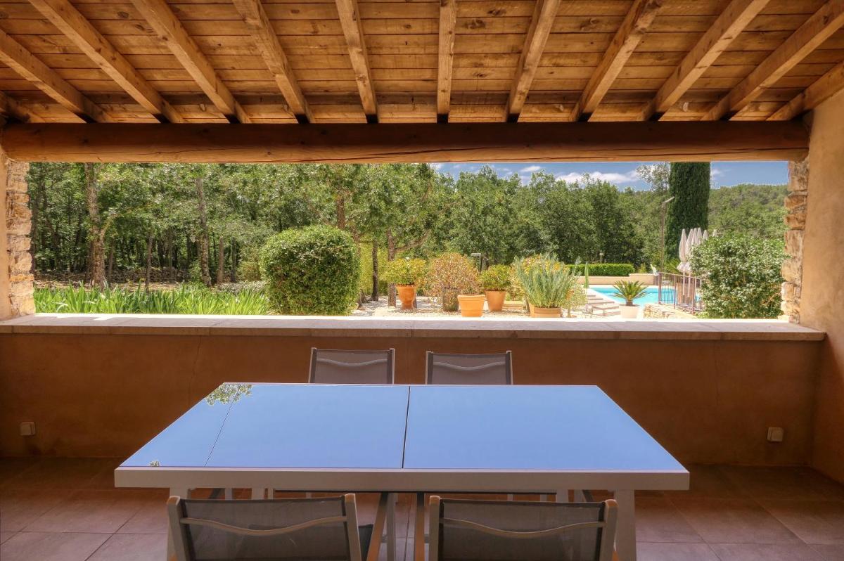 Le Hameau Fleur de Pierres , Chambre , Gite et Table d'Hôtes - Housity