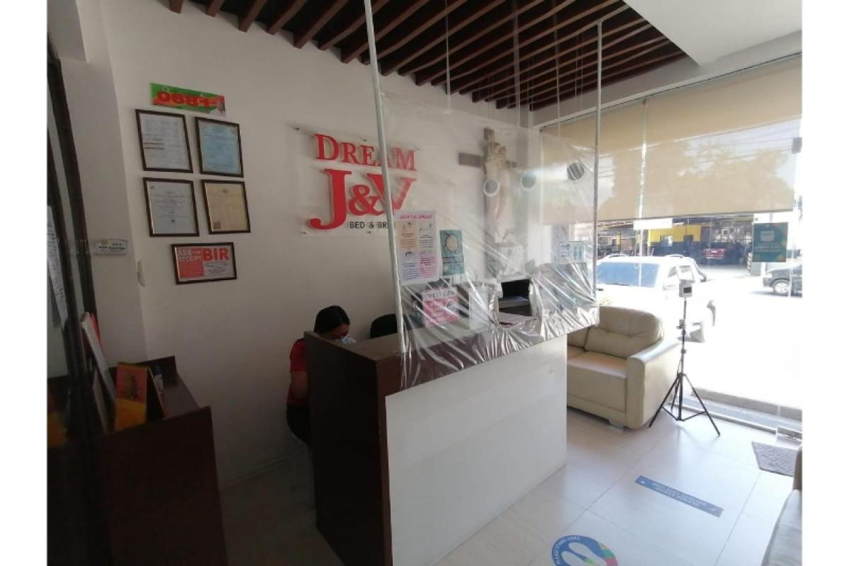 OYO 869 Jnv Dream Hotel - Housity