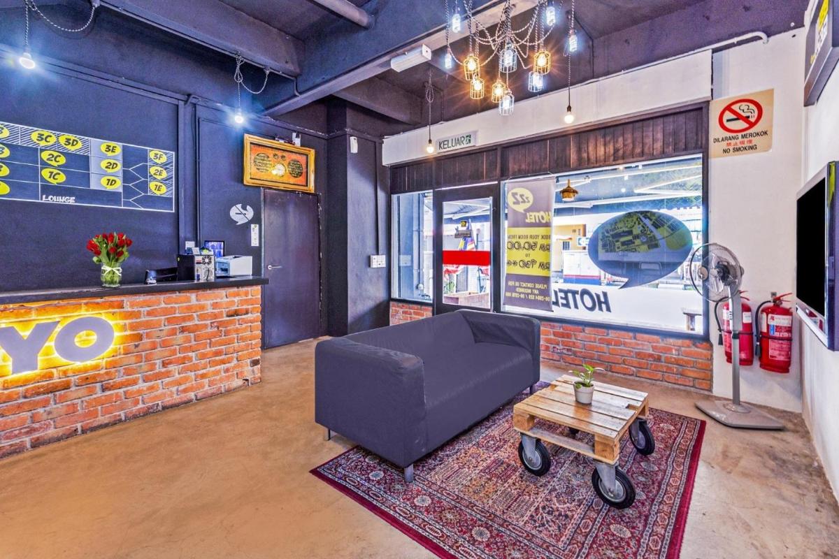 Super OYO 44032 Zzz Hotel - Housity