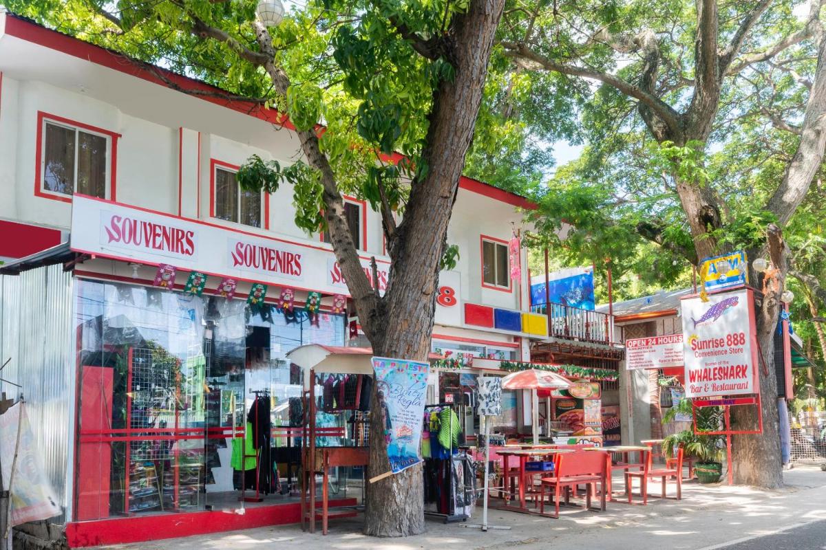 OYO 449 Sunrise 888 - Housity