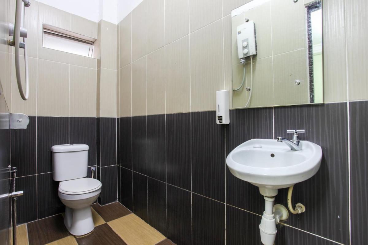 OYO 89549 Casavilla Hotel (city Centre) Taiping - Housity