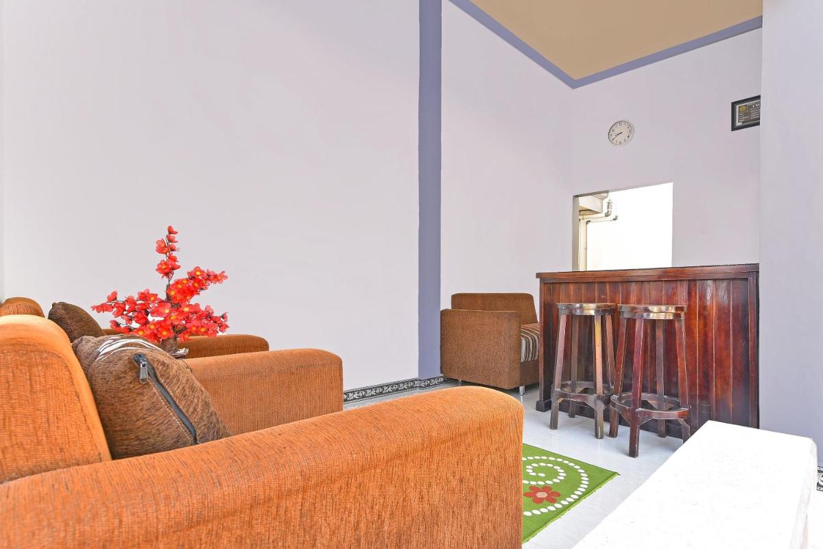 Hotel O Homestay Antara - Housity