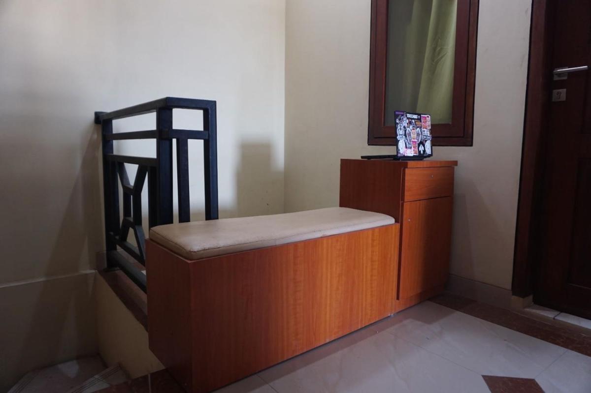 Hotel O Kos Citra Syariah Near Bukit Marezo - Housity