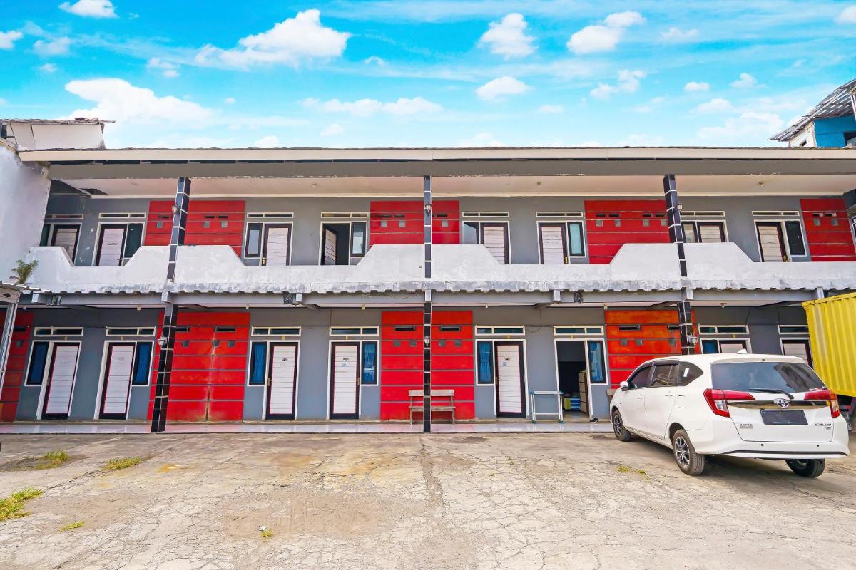 OYO 92893 Santana Residence Syariah - Housity