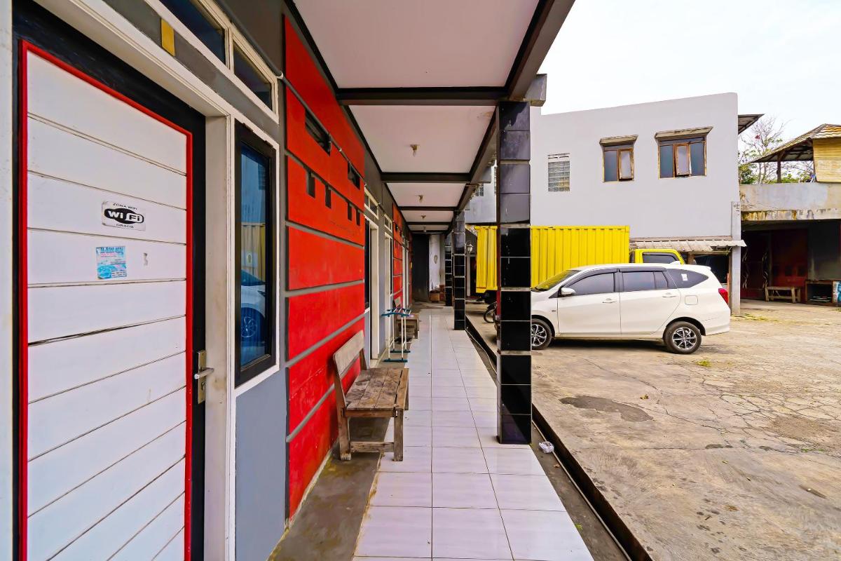 OYO 92893 Santana Residence Syariah - Housity