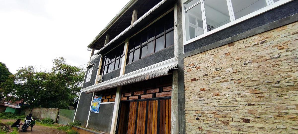 OYO 92892 Aini Homestay - Housity