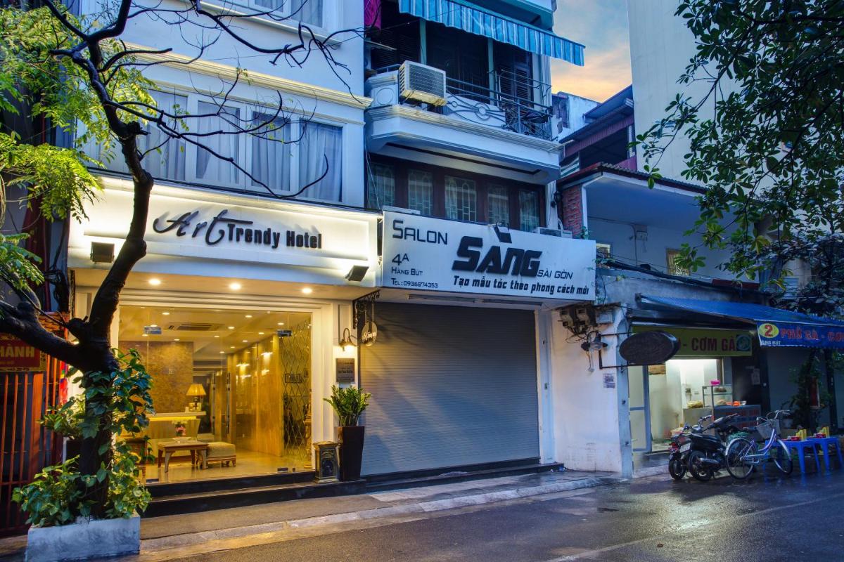 Golden Art Hotel - Housity