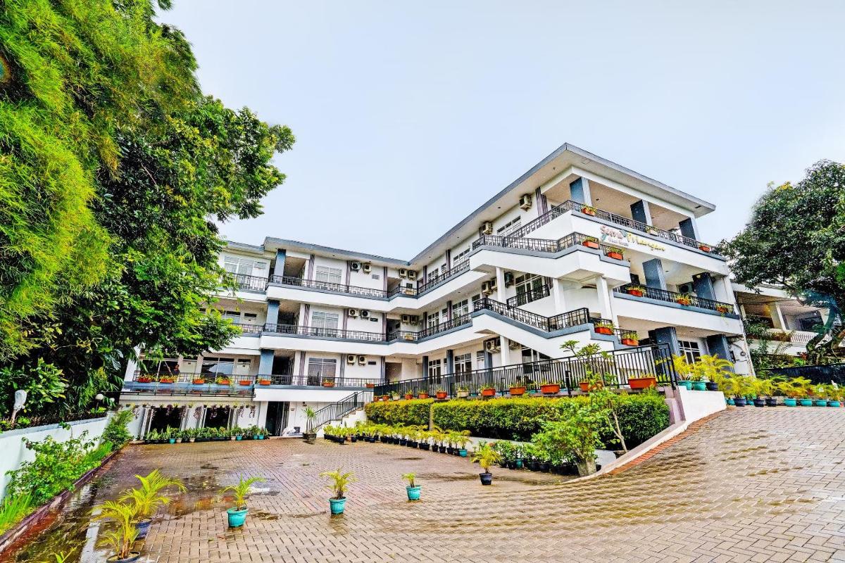 SUPER OYO Collection O 92277 Setra Priangan Guest House - Housity