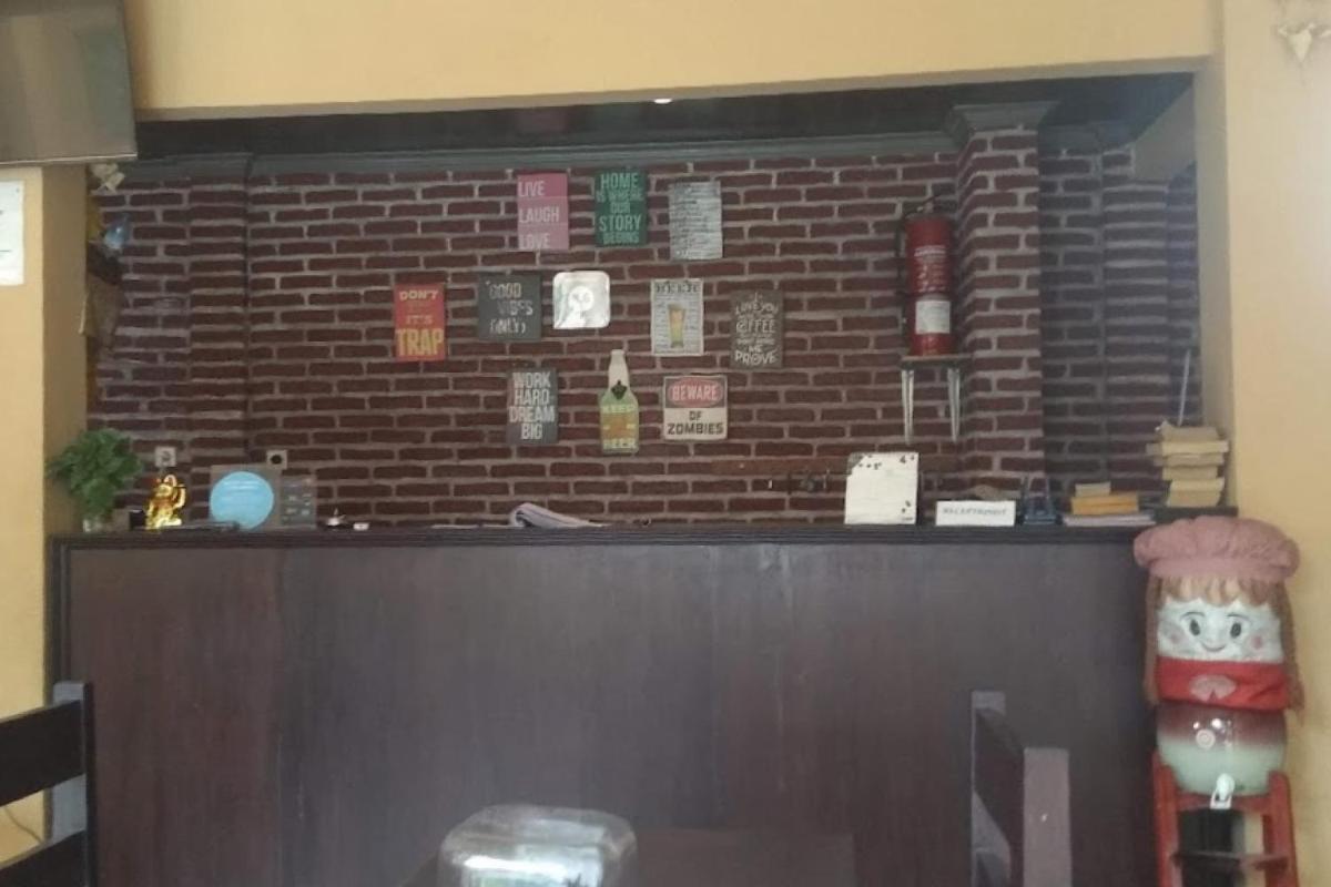 OYO 93759 Yume Guest House Near SDN 4 Batulayar - Housity