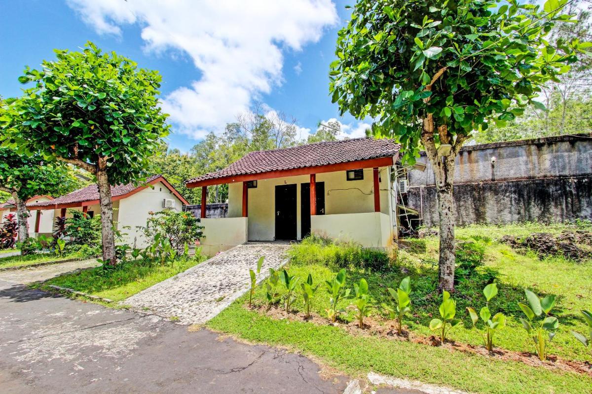 SPOT ON 92257 Orchid Guest House - Housity