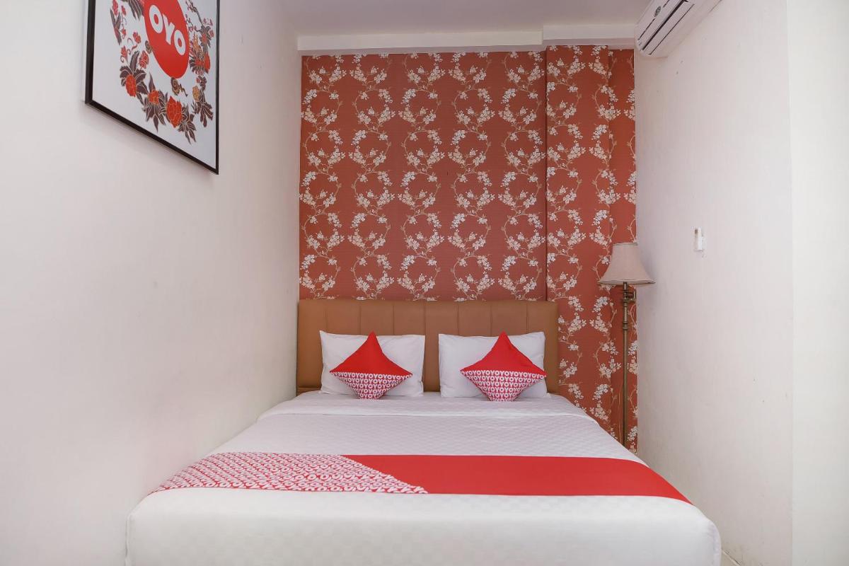 OYO 854 Ub Caisar Hotel - Housity