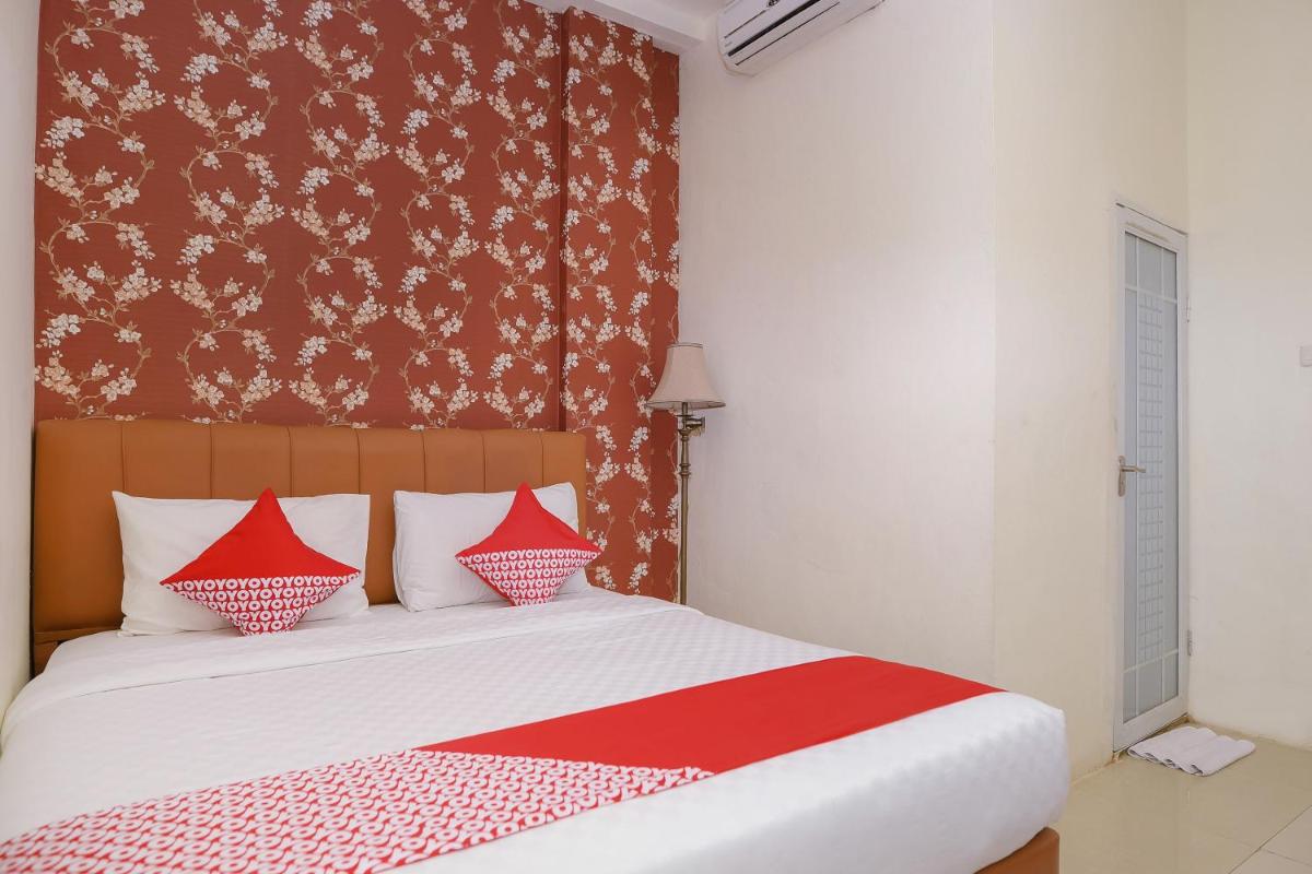 OYO 854 Ub Caisar Hotel - Housity