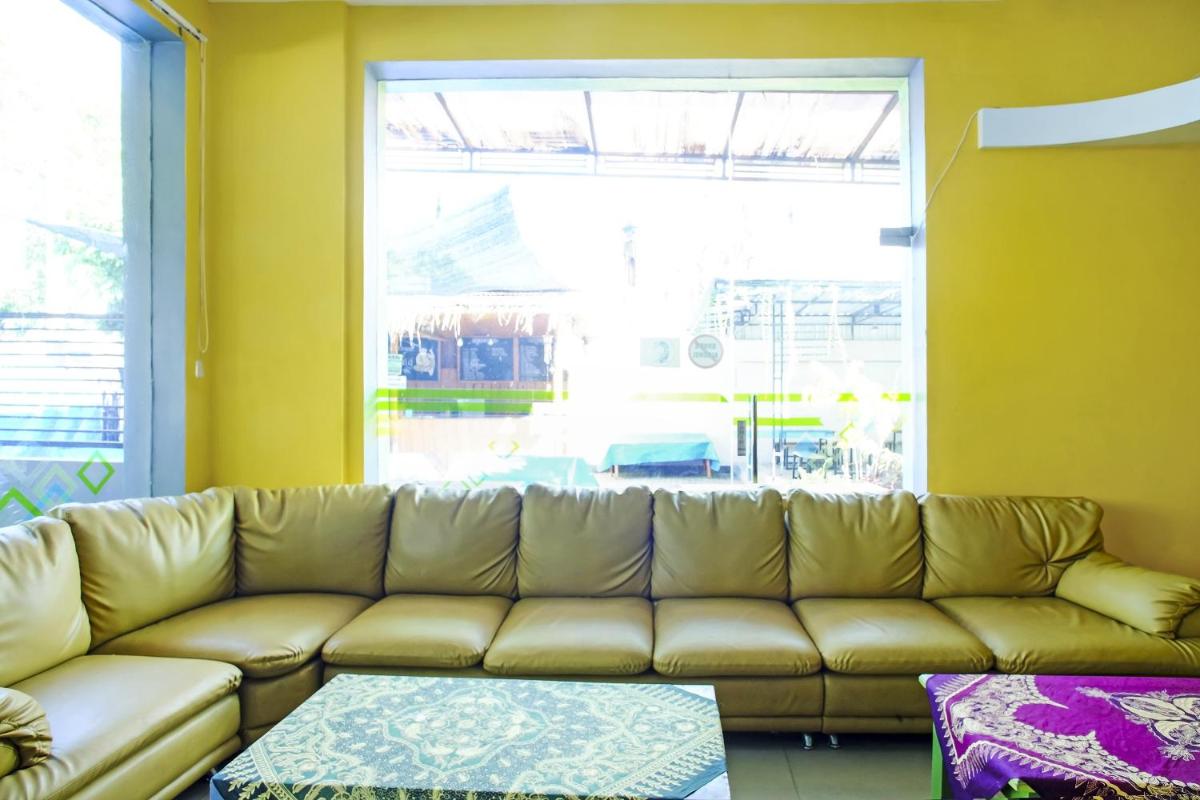 OYO 90863 Omah Kost Syariah - Hizvo