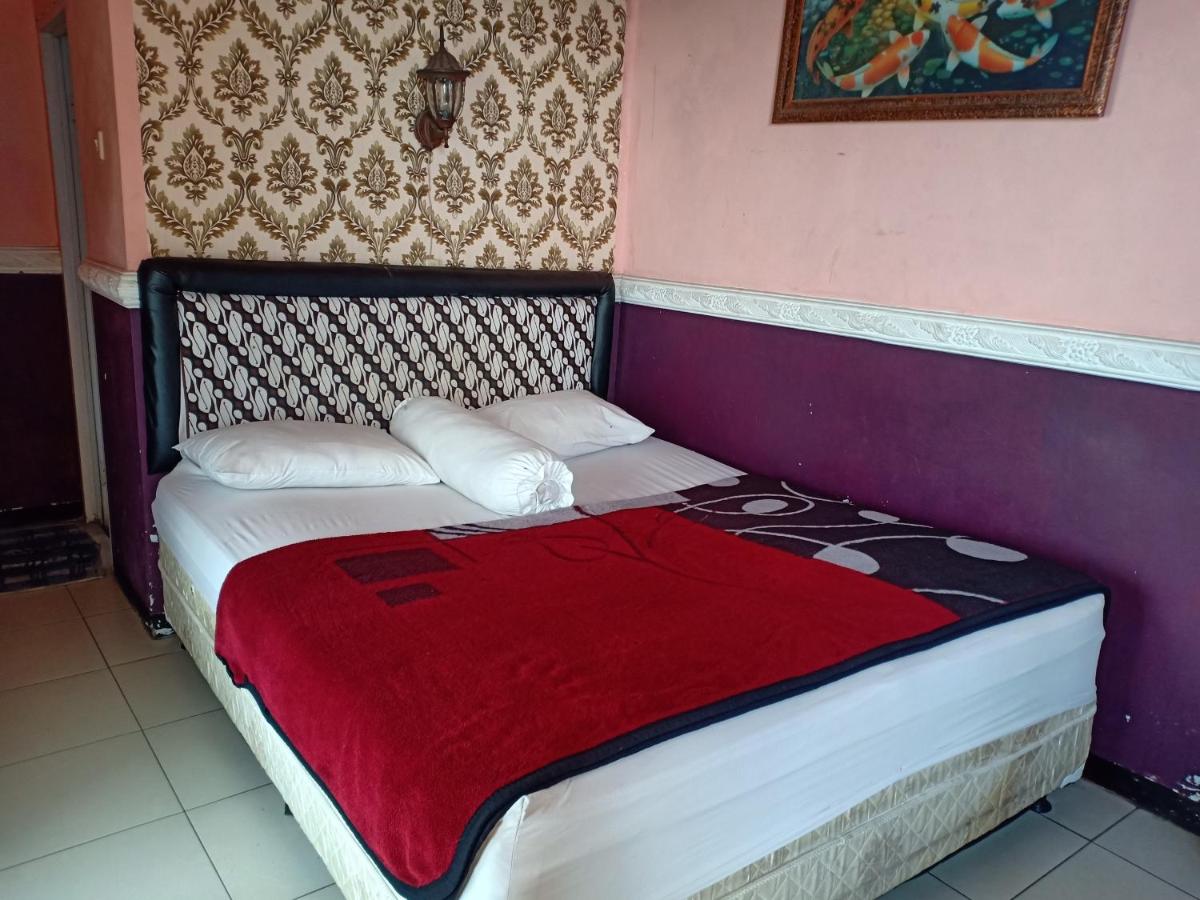 OYO Life 3020 Penginapan Citra Rasa - Housity