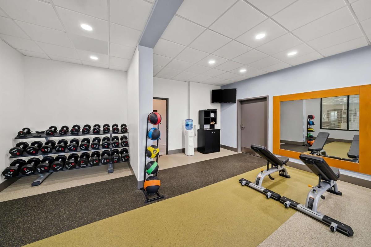 Hilton Garden Inn Plymouth - Housity