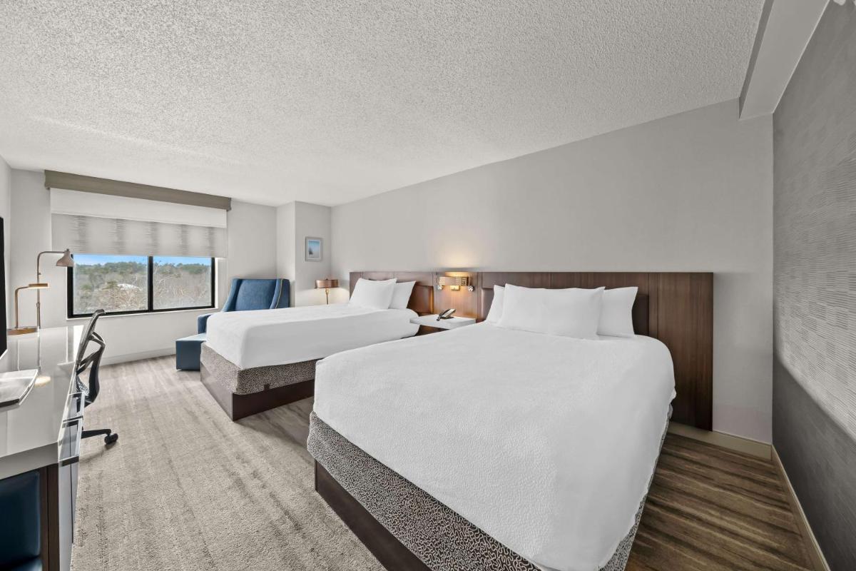 Hilton Garden Inn Plymouth - Housity