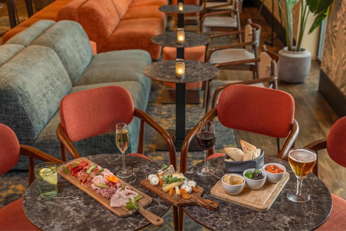 Nourriture dans l'hôtel ou à proximité