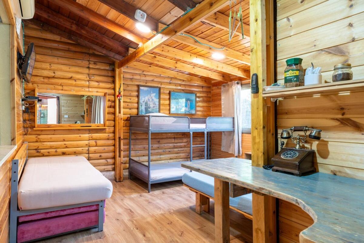 Country lodging in Manot - Housity